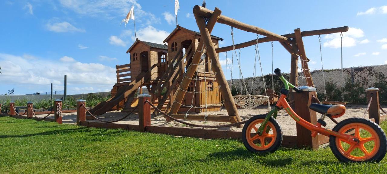 וובה Corden Village מראה חיצוני תמונה